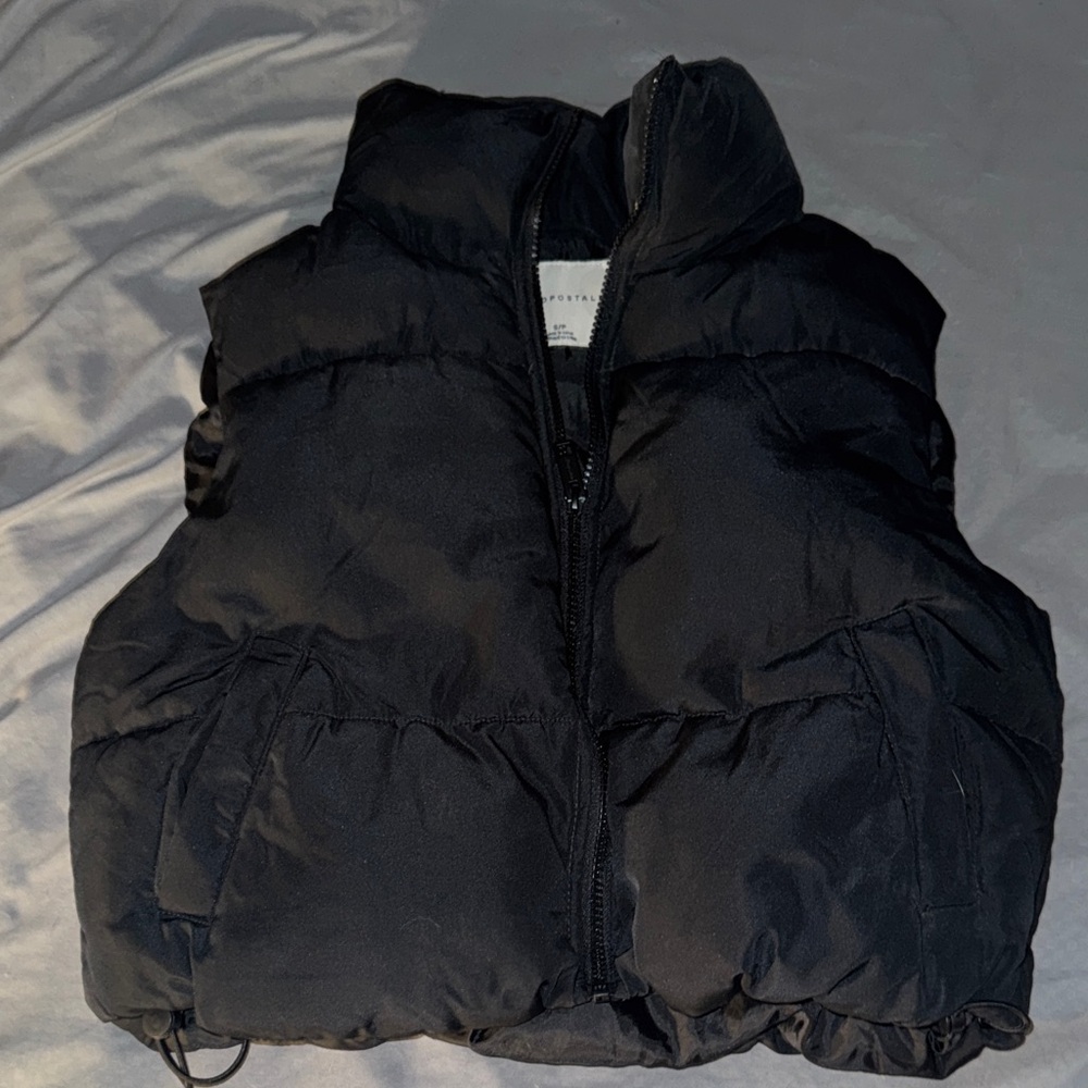 Aeropostale Black Puffer Vest
